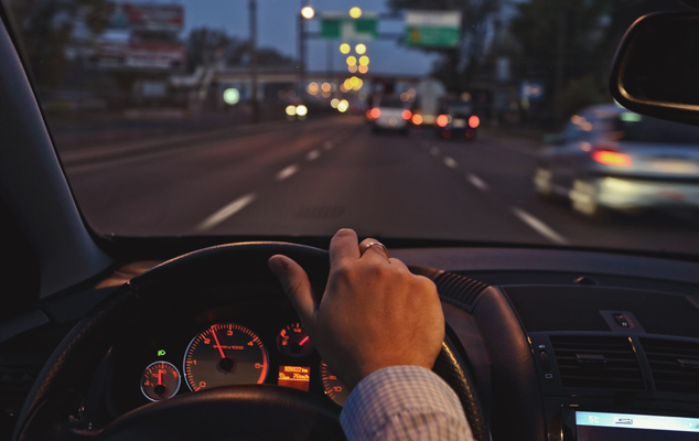 5 consejos para conducir de noche