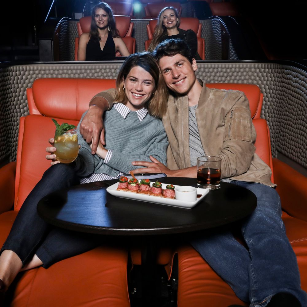 plan de cine y cena