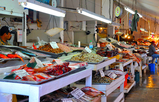 mercado negro en ensenada